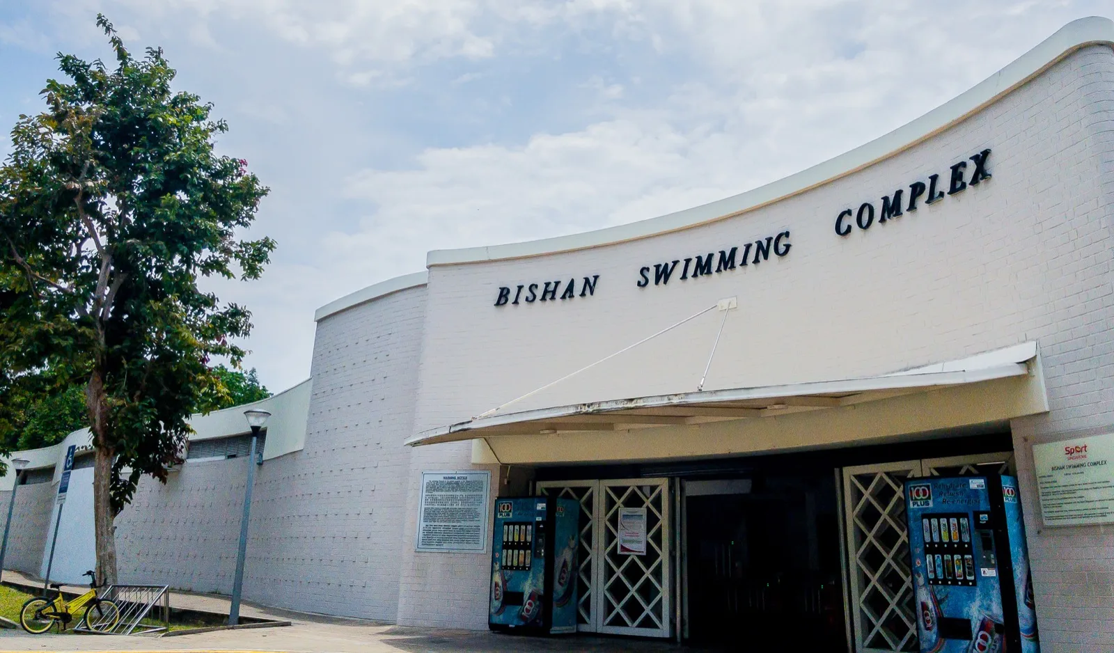 Bishan Swimming Complex pool